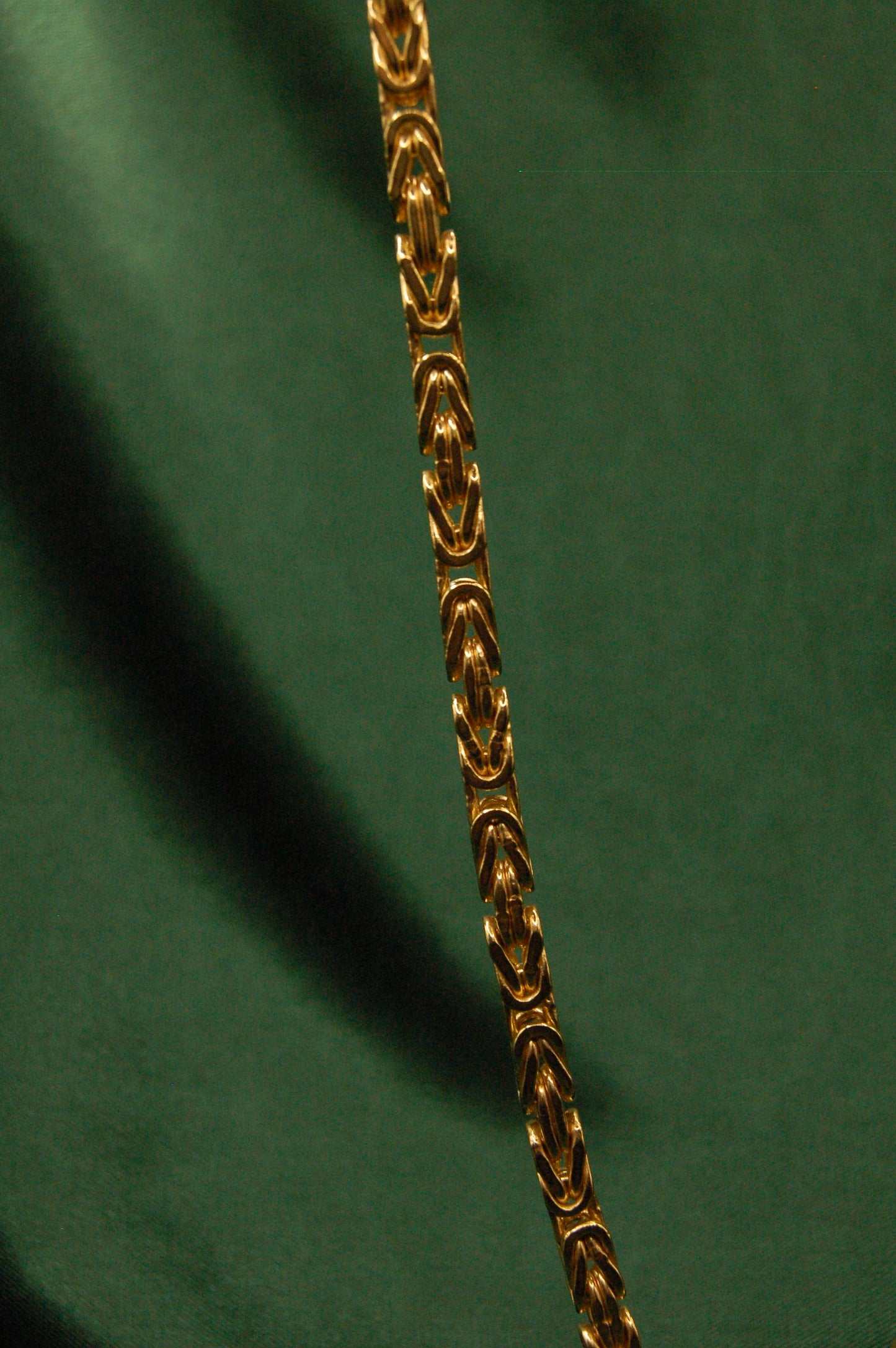 GOUDEN KONING KETTING HOL