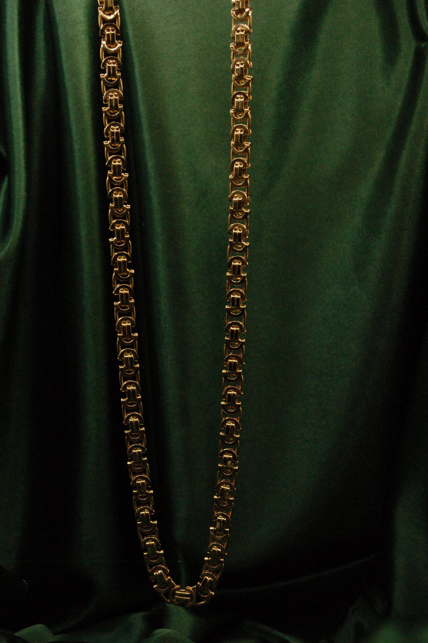 GOUDEN PLATTE KONING KETTING