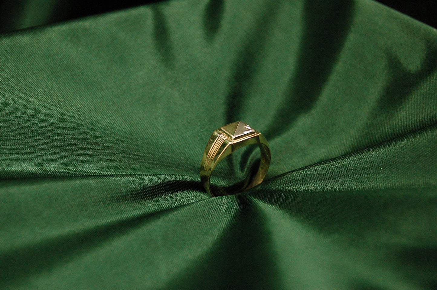 GOUDEN CLAUDE ZEGEL HEREN RING