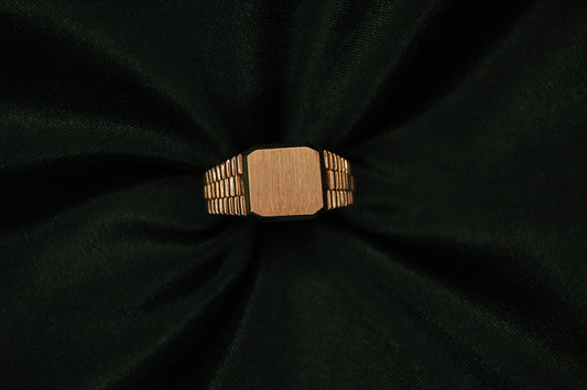 GOUDEN ZEN ZEGEL HEREN RING