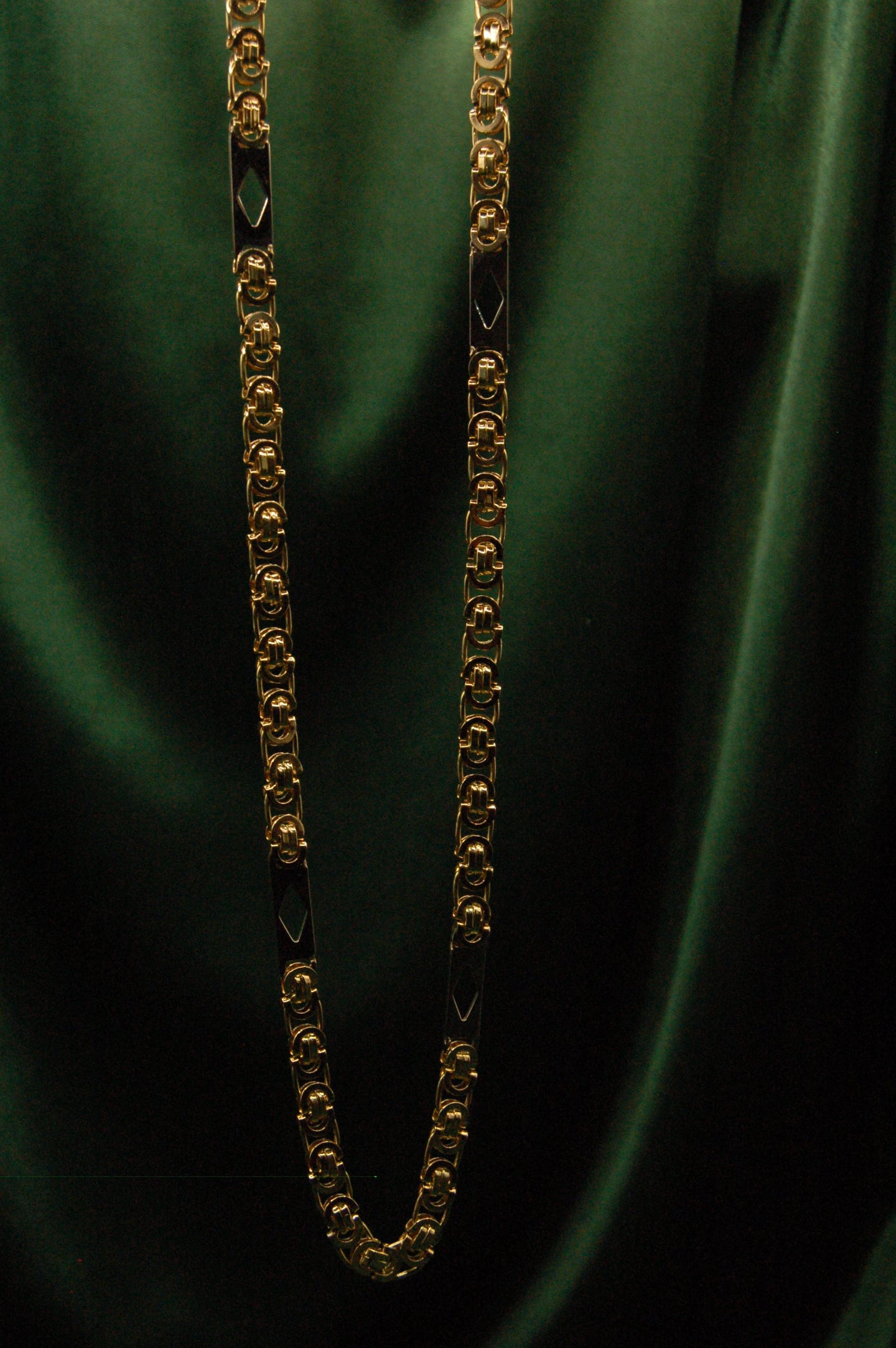 Gold flat king chain