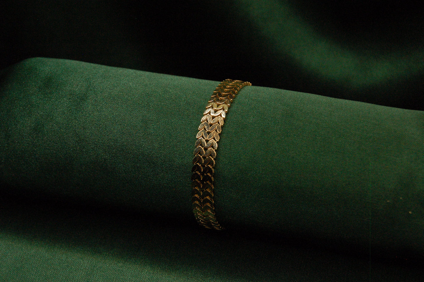 GOUDEN VISGRAAT DAMES ARMBAND